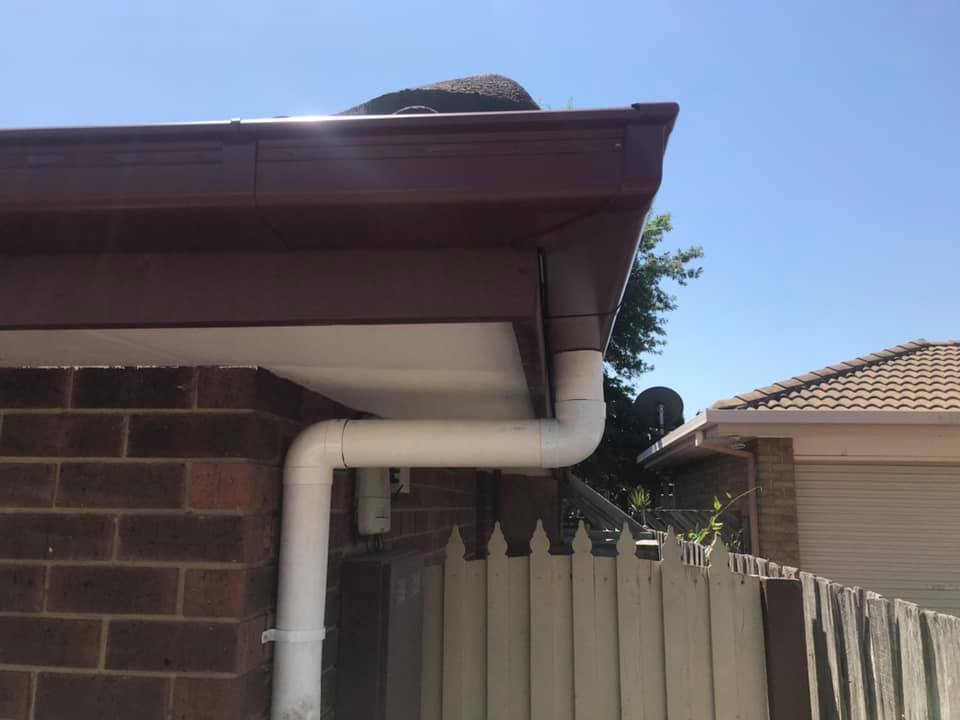 Gutter replacement on a Clarinda home